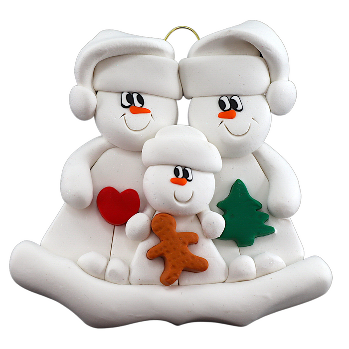 Family ornament with 2 large and 1 small snowmen in hats, holding holiday objects.